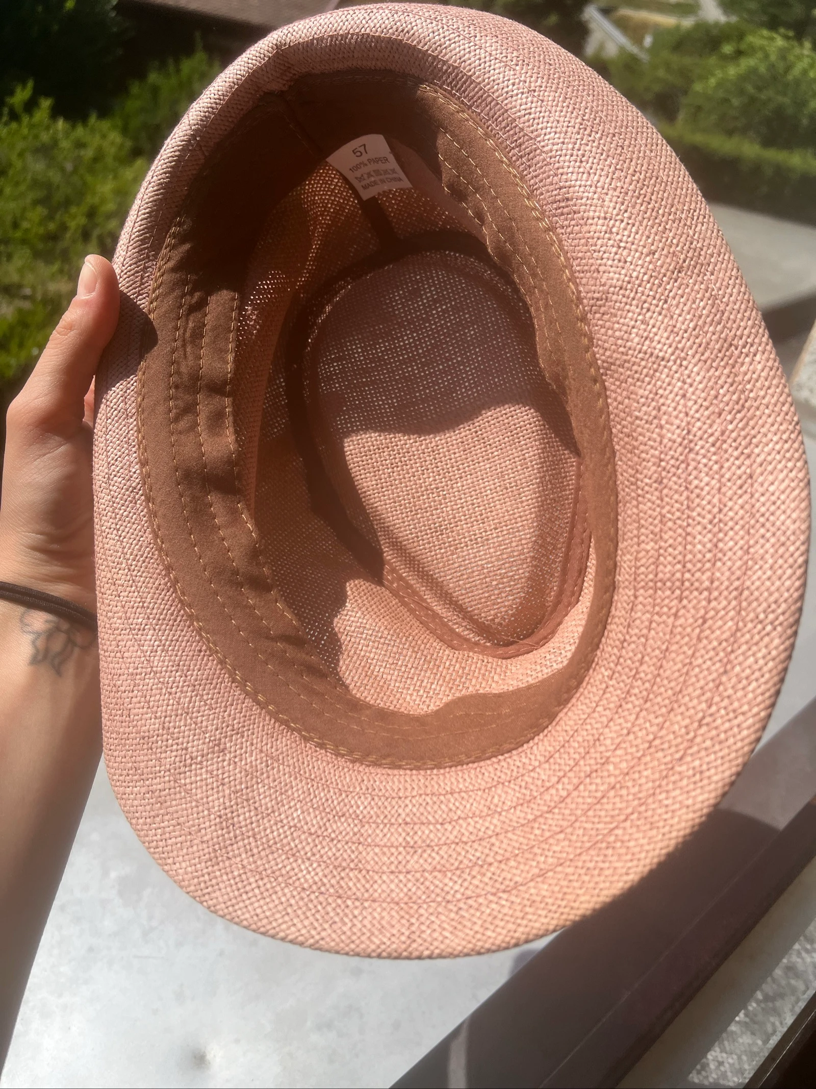 Sombrero fedora rosa con cinta marrón estilo panamá – photo 6